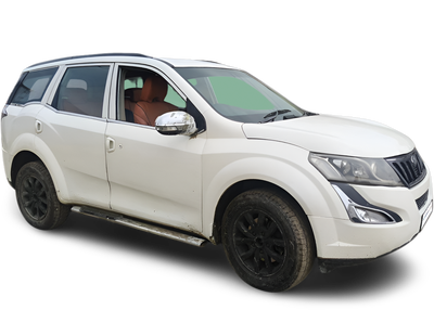 Mahindra XUV500-img
